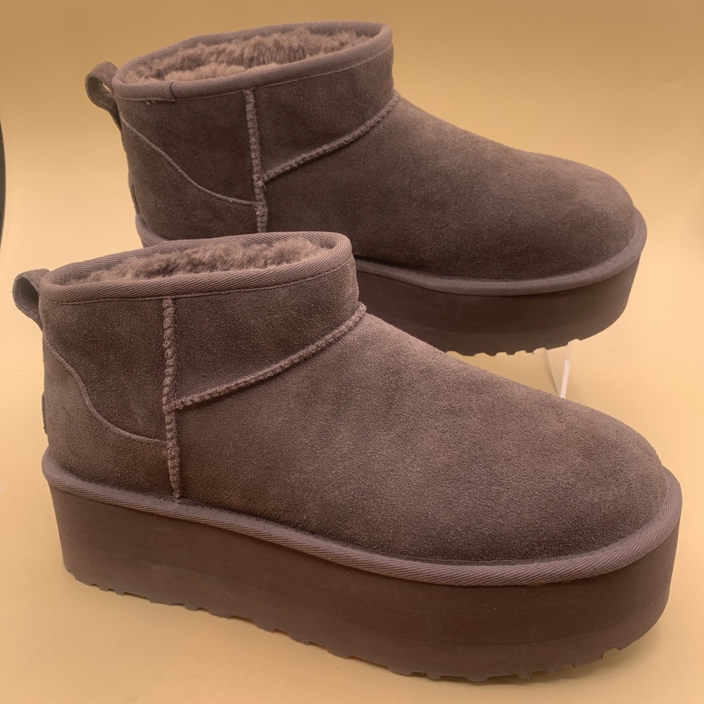Ugg Classic Ultra Mini Platform Boot in Brown Suede- Women's Size 10